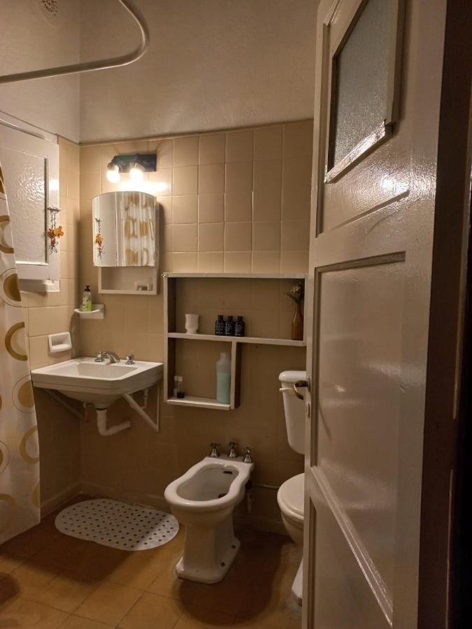 Casa Confortable - Parque Central - Estacionamiento, Patio, 3 Banos, 5 Habitaciones - La Cieneguita Exterior foto